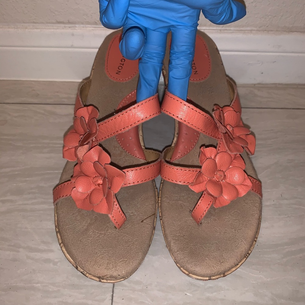 Convington Peach Leather 3" Platform Heels 7.5